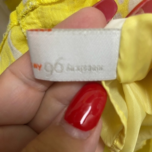 Yellow and beige gorgeous floral dress with slip liner - Picture 8 of 8